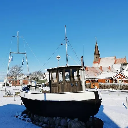 Wohlfuehl-orte24 Am Hafen In Schaprode, Ruegen Schaprode