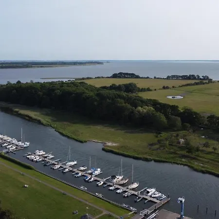 Wohlfuehl-orte24 Am Hafen In Schaprode, Ruegen Apartamento Schaprode
