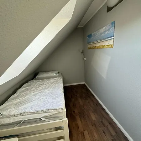 Wohlfuehl-orte24 Am Hafen In Schaprode, Ruegen